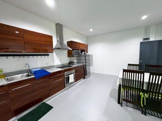 Casa adosada en venta de 3 habitaciones en Khan Na Yao, Bangkok