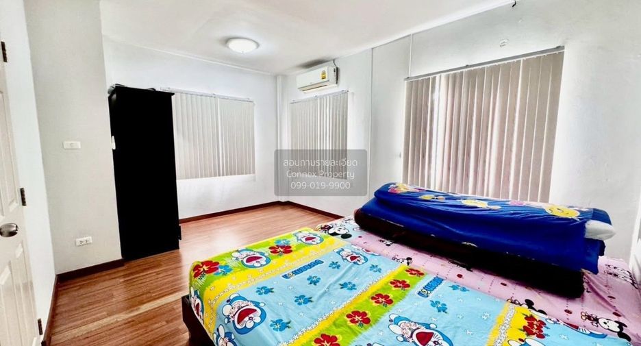 Casa adosada en venta de 3 habitaciones en Khan Na Yao, Bangkok