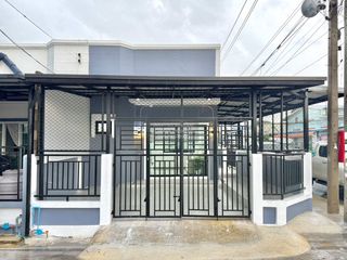 Reihenhaus zum Kauf mit 2 Zimmer in Bang Bua Thong, Nonthaburi