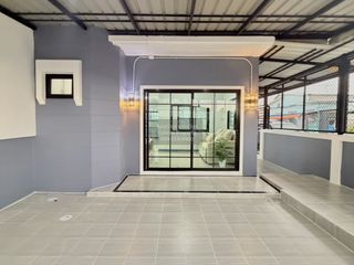 Reihenhaus zum Kauf mit 2 Zimmer in Bang Bua Thong, Nonthaburi