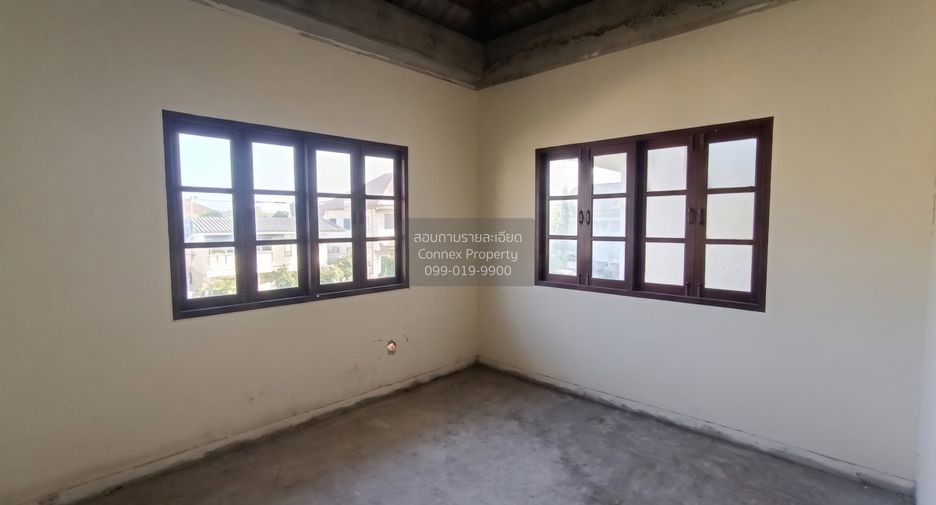 À vendre 3 chambres maison à Phasi Charoen, Bangkok