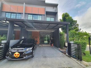 Reihenhaus zum Kauf mit 3 Zimmer in Chom Thong, Bangkok