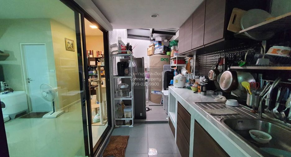 Reihenhaus zum Kauf mit 3 Zimmer in Chom Thong, Bangkok