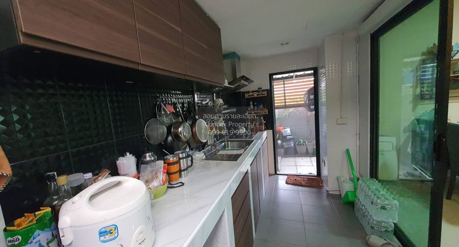 Reihenhaus zum Kauf mit 3 Zimmer in Chom Thong, Bangkok