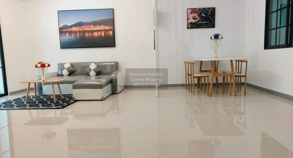 Casa adosada en venta de 3 habitaciones en Khlong Luang, Pathum Thani