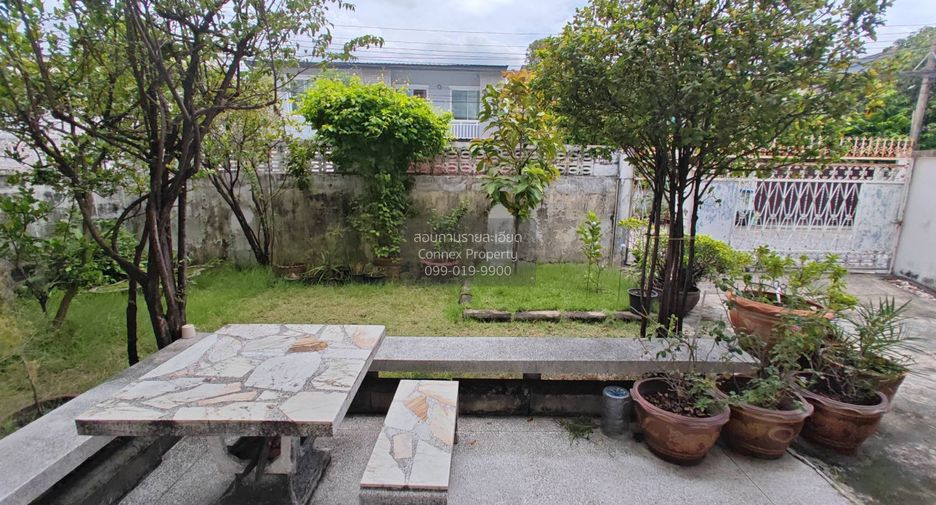 À vendre 2 chambres maison à Lat Phrao, Bangkok