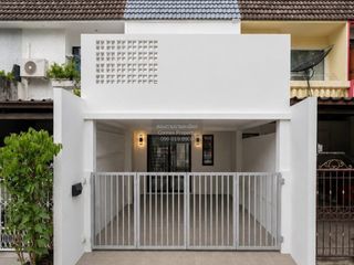 À vendre 2 chambres maison de ville à Bueng Kum, Bangkok