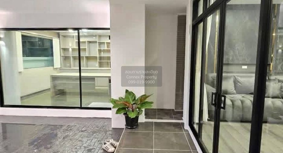 For sale 5 bedrooms house in Bang Bua Thong, Nonthaburi