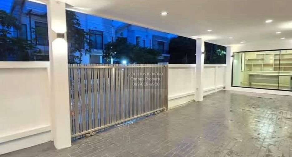 For sale 5 bedrooms house in Bang Bua Thong, Nonthaburi