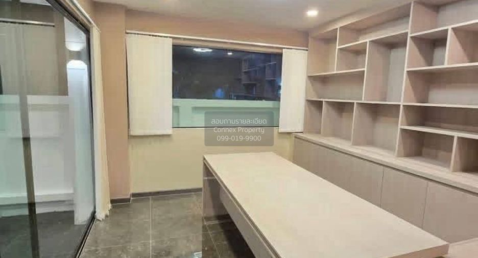 For sale 5 bedrooms house in Bang Bua Thong, Nonthaburi