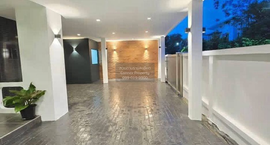 For sale 5 bedrooms house in Bang Bua Thong, Nonthaburi