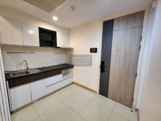 À vendre 1 chambre condo à Yan Nawa, Bangkok