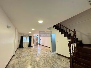 Casa adosada en venta de 3 habitaciones en Bang Lamung, Chonburi