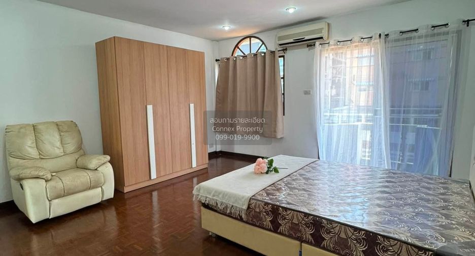 Casa adosada en venta de 3 habitaciones en Bang Lamung, Chonburi