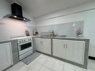 Casa adosada en venta de 3 habitaciones en Bang Lamung, Chonburi