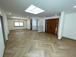 出售 5 卧室 独立屋 在 Wang Thong Lang, 曼谷