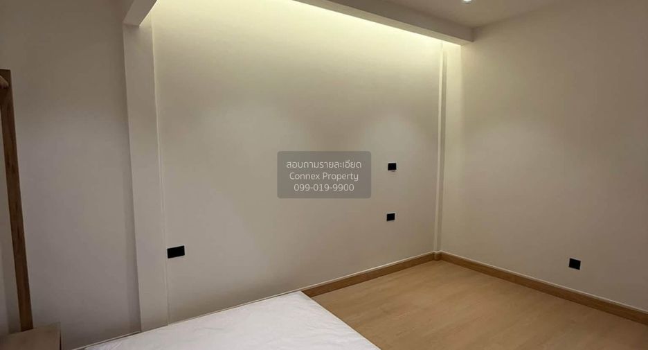 For sale 3 bedrooms townhouse in Sai Noi, Nonthaburi