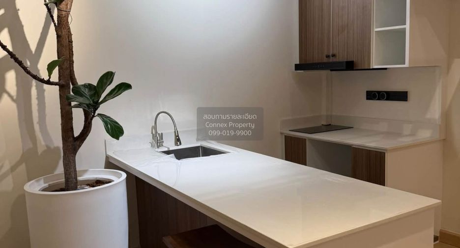 For sale 3 bedrooms townhouse in Sai Noi, Nonthaburi