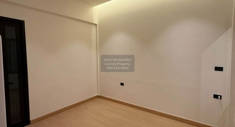 For sale 3 bedrooms townhouse in Sai Noi, Nonthaburi