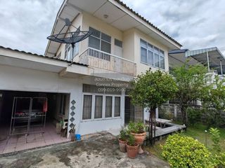 À vendre 4 chambres maison à Lat Phrao, Bangkok