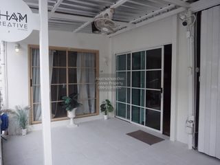 For sale 3 bedrooms townhouse in Bang Phli, Samut Prakan