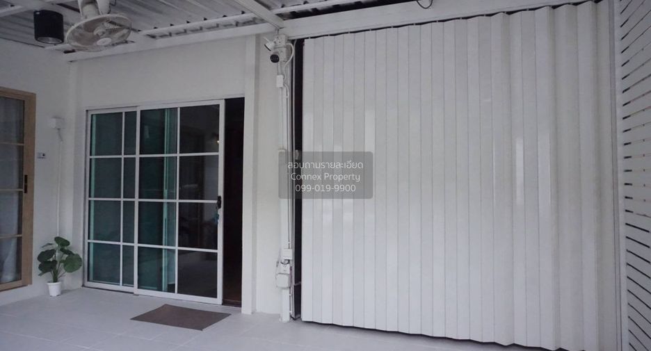 For sale 3 bedrooms townhouse in Bang Phli, Samut Prakan