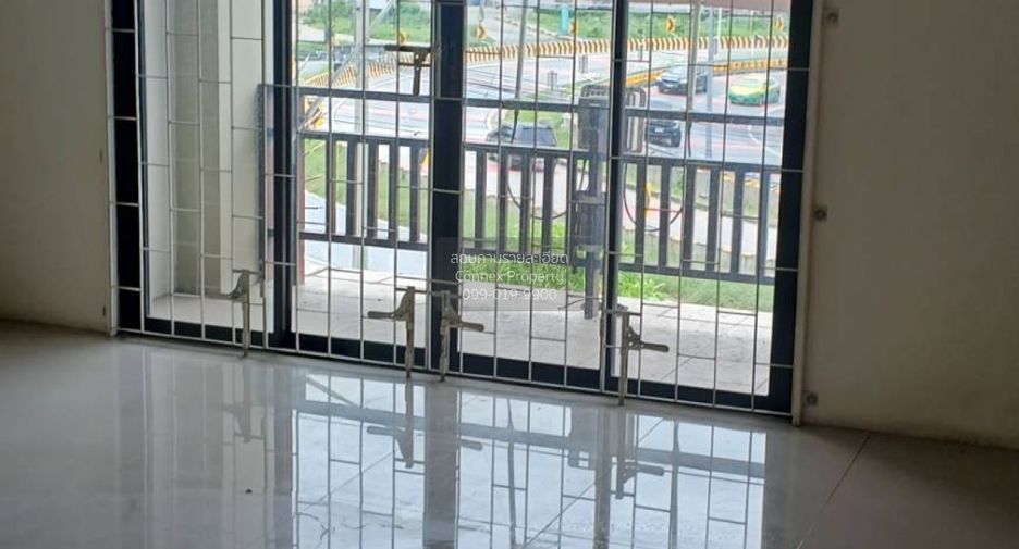 For sale 4 bedrooms townhouse in Bang Kruai, Nonthaburi