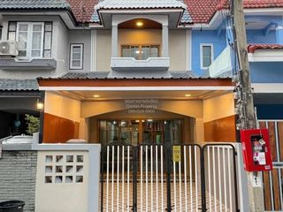 Reihenhaus zum Kauf mit 2 Zimmer in Bang Bua Thong, Nonthaburi