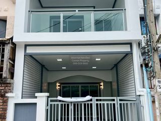 Casa adosada en venta de 2 habitaciones en Mueang Nonthaburi, Nonthaburi
