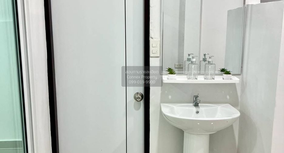 Casa adosada en venta de 2 habitaciones en Mueang Nonthaburi, Nonthaburi
