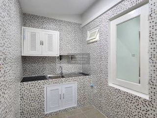 Casa adosada en venta de 4 habitaciones en Nong Khaem, Bangkok