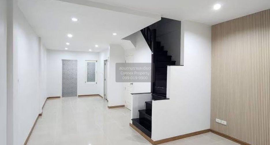 Casa adosada en venta de 4 habitaciones en Nong Khaem, Bangkok