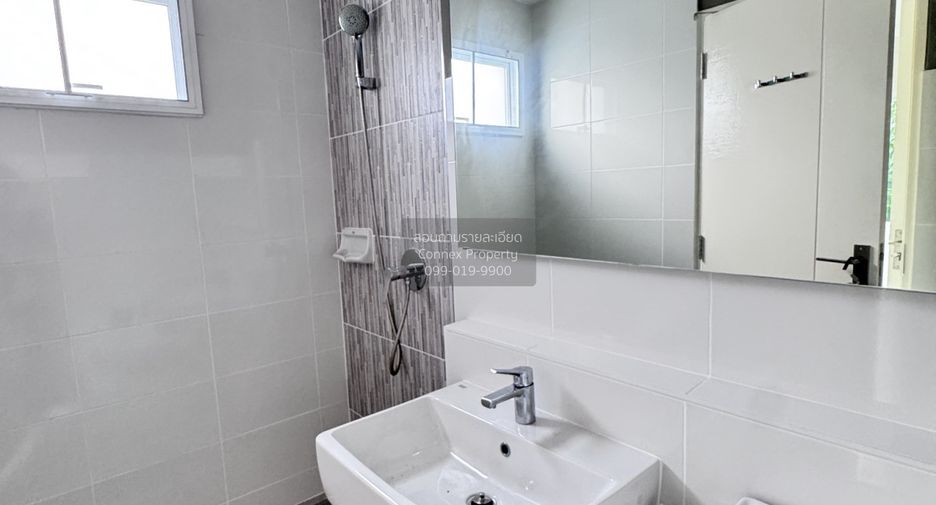 Reihenhaus zum Kauf mit 2 Zimmer in Bang Bua Thong, Nonthaburi