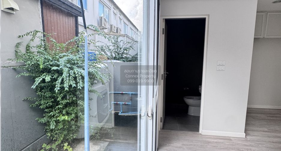 Reihenhaus zum Kauf mit 2 Zimmer in Bang Bua Thong, Nonthaburi