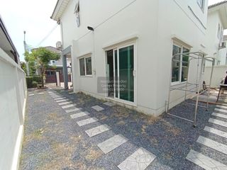 Casa en venta de 3 habitaciones en Bang Sao Thong, Samut Prakan
