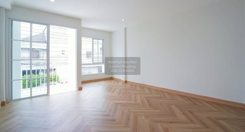 Casa adosada en venta de 2 habitaciones en Bang Khen, Bangkok