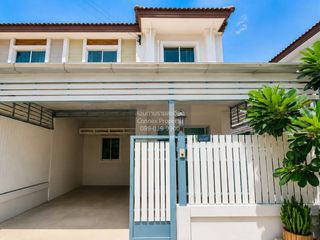 Casa adosada en venta de 3 habitaciones en Mueang Nonthaburi, Nonthaburi