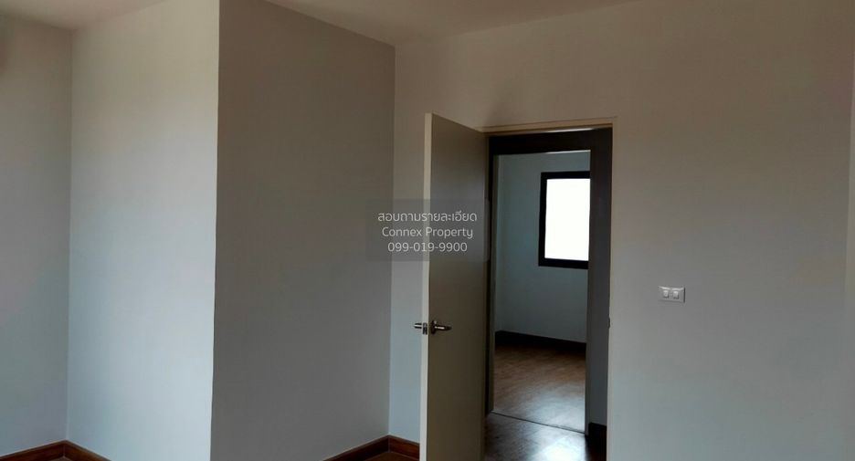 For sale 3 bedrooms townhouse in Sam Phran, Nakhon Pathom