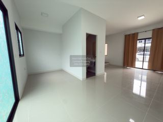 For sale 3 bedrooms townhouse in Sam Phran, Nakhon Pathom