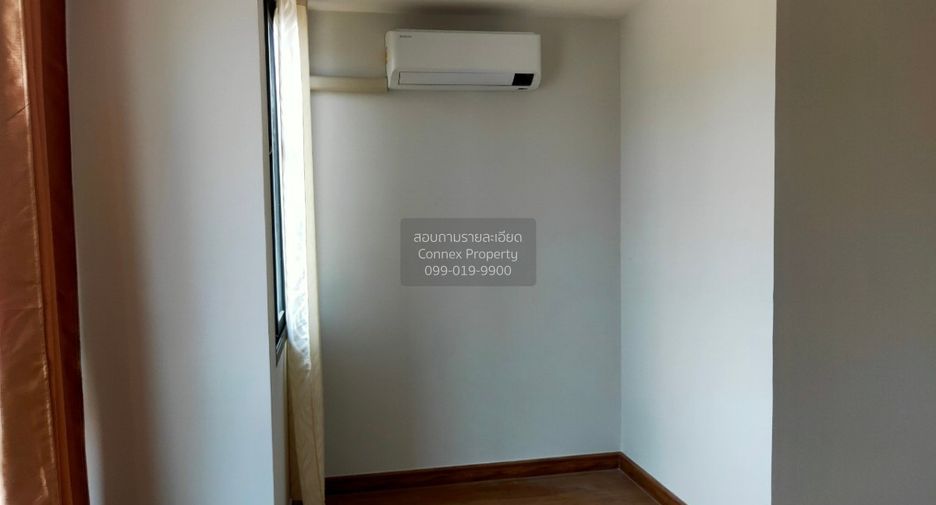 For sale 3 bedrooms townhouse in Sam Phran, Nakhon Pathom