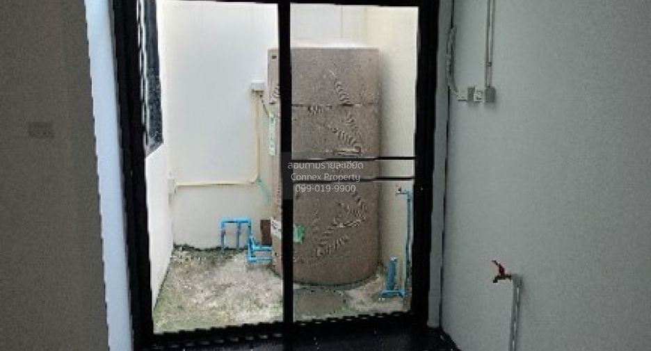 出售 3 卧室 联排别墅 在 Lam Luk Ka, Pathum Thani