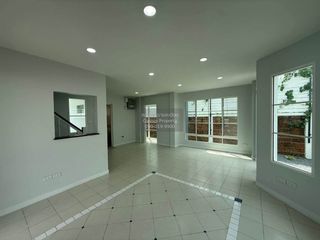 出售 3 卧室 独立屋 在 Nong Khaem, 曼谷