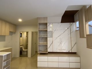 出售 3 卧室 独立屋 在 Lat Krabang, 曼谷