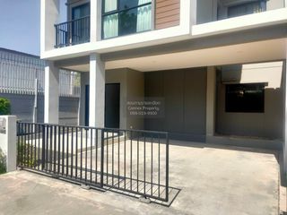 出售 3 卧室 独立屋 在 Lat Krabang, 曼谷
