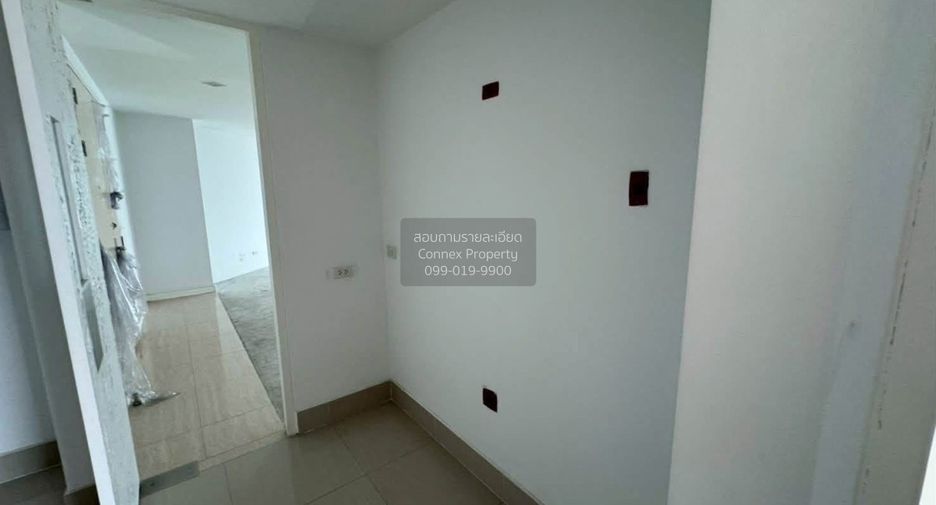 For sale 3 bedrooms condo in Dusit, Bangkok