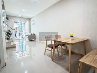 Reihenhaus zum Kauf mit 3 Zimmer in Bang Phli, Samut Prakan