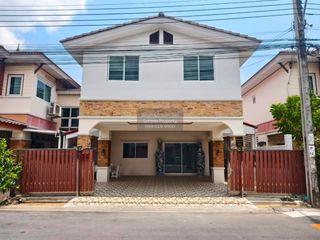 出售 4 卧室 独立屋 在 Bang Khae, 曼谷
