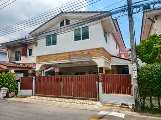 出售 4 卧室 独立屋 在 Bang Khae, 曼谷