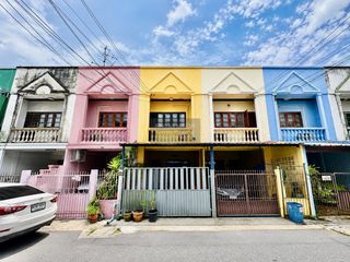 Casa adosada en venta de 2 habitaciones en Mueang Nonthaburi, Nonthaburi
