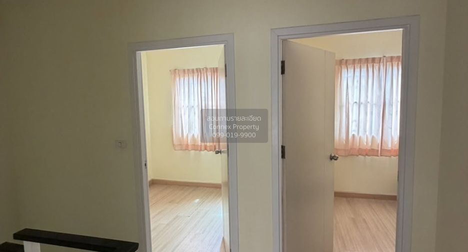 For sale 3 bedrooms townhouse in Sam Phran, Nakhon Pathom